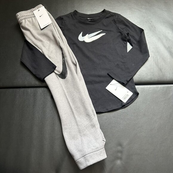 NWT Nike Jogger & Long Sleeve Tee Set Boys Size 6 - Picture 1 of 3